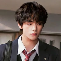 Kim Taehyung (class loser)