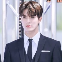 โรเบิร์ต​