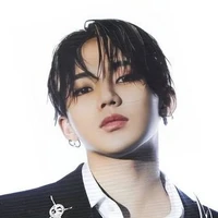 CHOI HYUNSUK