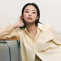 KIM JENNIE