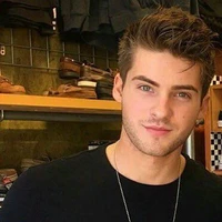 Luam Torres ( irmão mais velho)
