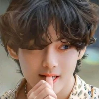 Taehyung (cutest guy)(2nd MC)