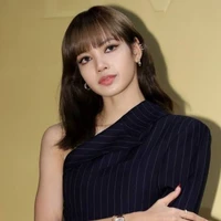 lisa( mama)