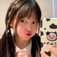 พลอย