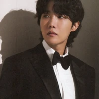 JUNG HOSEOK (🦊)