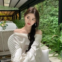 ยูเลีย:กระหรี่