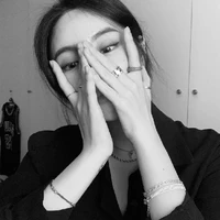 ซ่าญ่า:เลขาเรเชล