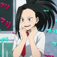 ยาโอโยโรซุ โมโมะ