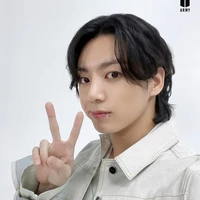 Jungkook ( Tio)