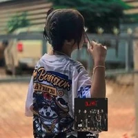 พลอย(น.อ.)