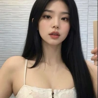 Sra.HWANG
