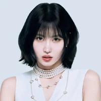 Hirai Momo