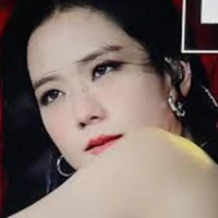 jisoo Valentino