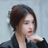 ฝ้าย (แม่ พระเอง)