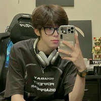 รูดี😤🤓(เพื่อน พ.อ)