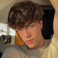 Matteo vinniceli (hermano)