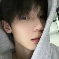 เรน(นายเอก)