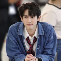 เมฆ//นายเอก