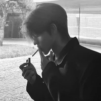 คุณพล (พ่อพวกนางเอก)