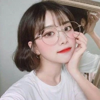 โซเฟียตอนใส่แว่น