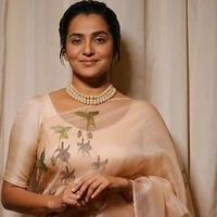 Radhika kapoor fl mom