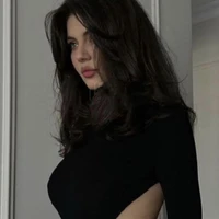 Laila  -/18 años/-