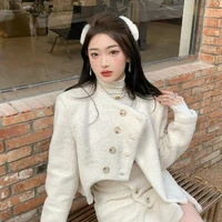 นีน