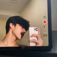 วี