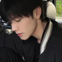 ออม(ประธานนักเรียน)