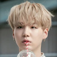 Min Yoongi(Unfortunate uncle)