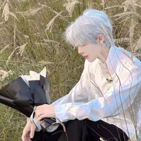 ปลายเหนือ//นายเอก❄️👑