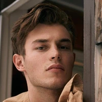 𝗗𝗲𝗻 𝗪𝗵𝗶𝘁𝗺𝗼𝗿𝗲/ Fl cousin