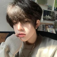 ออกัส | ลูกของแม็กและออก้า
