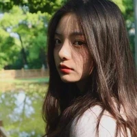 อิ๋ง//เพื่อนโรส//