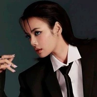 Lareina Miyuki T.Vukasin.²