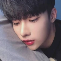 ชูยอง//นายเอก