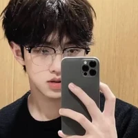 คิม//พระเอก