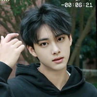 Kevin [ Ketua Mata-mata Serigala Timur ]