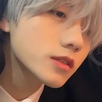 บอล//พ.อ(รองประธาน)น้องกลาง