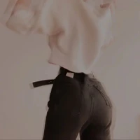 แอรอน:นักฆ่าเเรงค ์ L👑🤍