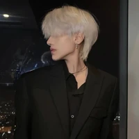 ซาน(มือขวาพ.อ)