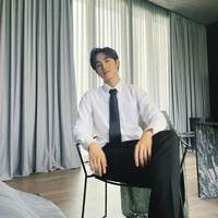 Fong(asisten/teman mos)