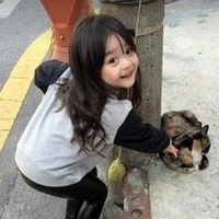 Nari (filha do Woozi e Vernon)