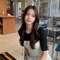 รวี (นางเอก)