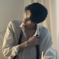 ตั๋ง `| เพื่อน พ.อ ตระกูลเฉิน เเฝดพี่ ~.