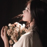 เฉิงอี้(นางเอก)