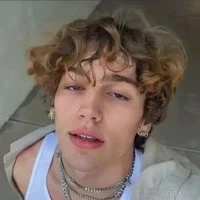 Sebastián Moretti Myles (21 años)