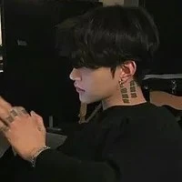 คิว/พอ.+แฝดพี่