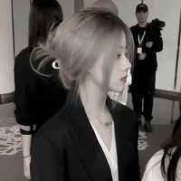 เกรซ(แม่ของทั้ง3คน)