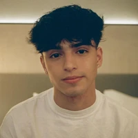 Nikhil Arora (fl cousin)